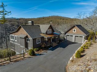 90 Stone Chimney Rd, Sapphire, NC 28774