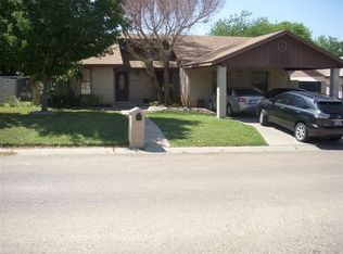 1309 Wildrose Ln, Laredo, TX 78041