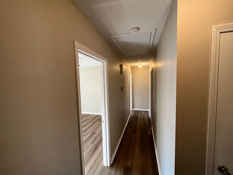 4712 Spicewood St — Photo 10