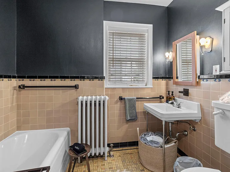 1785 Dupont Ave S #UPPER — Photo 34