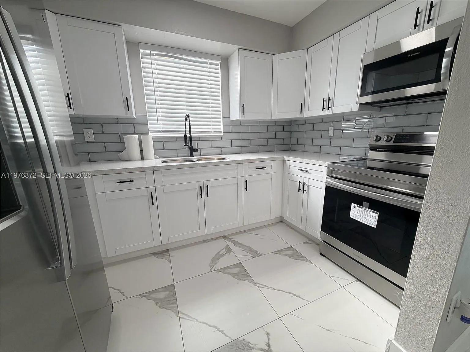 3 bed, 2.0 bath, $3,600 — Photo 2