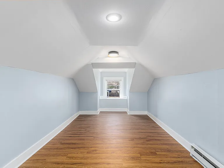 64 Rochambeau Ave #3 — Photo 7