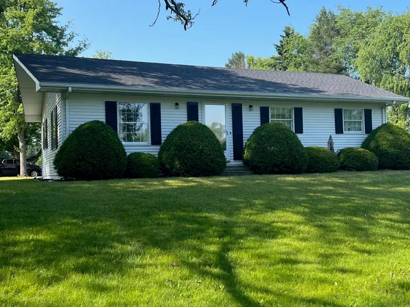 6570 Lapeer Rd, North Street, MI 48049