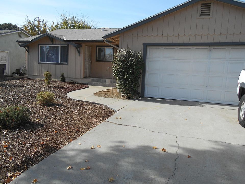 1st image of 3615 N Ezie Ave