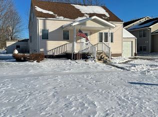 430 S Reed St, Sheffield, IL 61361