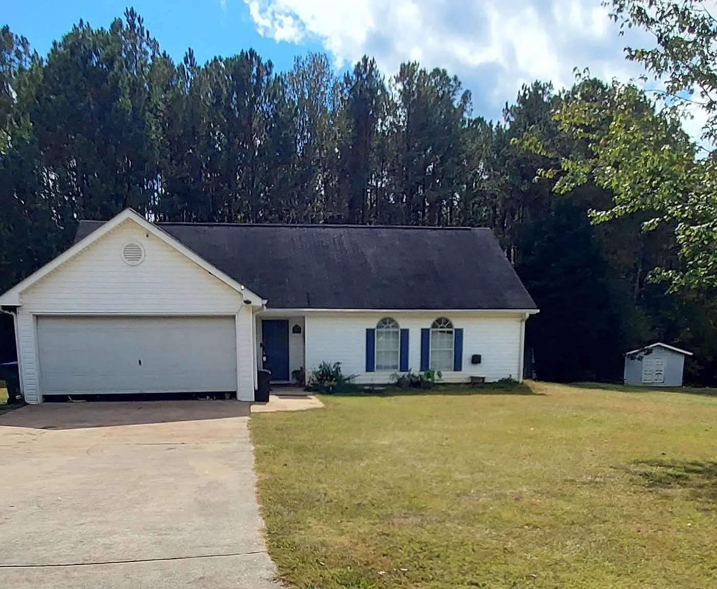 3 bed, 1470 sqft, $1,900 — Photo 1