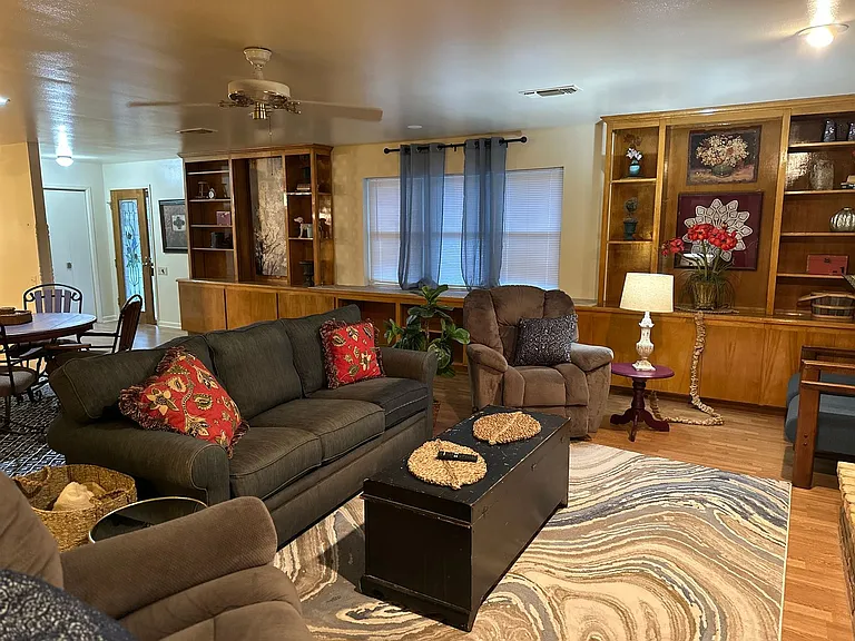 2301 Post Oak Rd #B — Photo 4