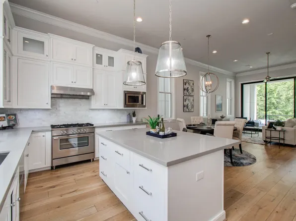 6113 Nicholas Grove Pl, Houston, TX 77055