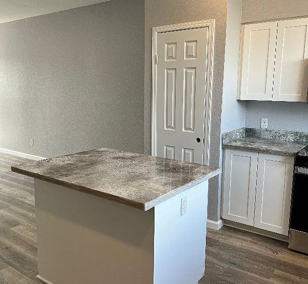 1806 SE Cutter Ln — Photo 21