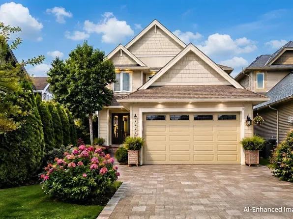 7227 199a St, Langley, BC V2Y 3J2