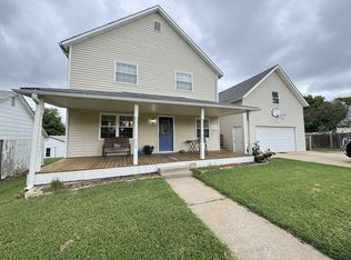 1710 Fowler Ave, Winfield, KS 67156