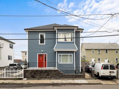 267 Quequechan St, Fall River, MA, 02723
