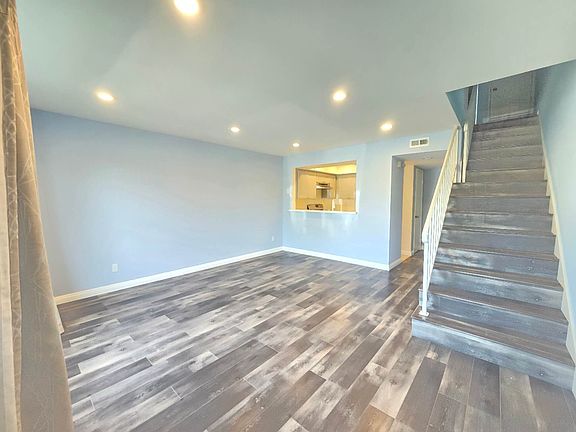 4th image of 4408 Walnut St #4408