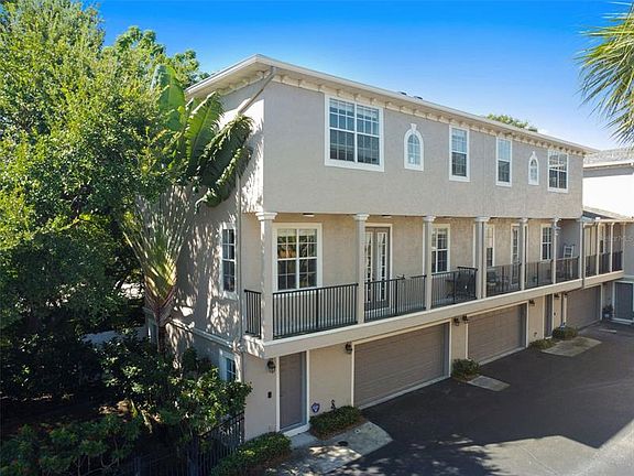 2nd image of 2617 Espana Ct