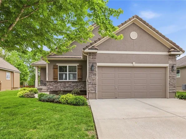 4237 NE Park Springs Dr, Lees Summit, MO 64064