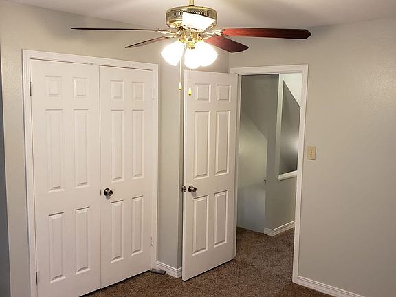 2nd image of 2138 Airline Dr Unit 124