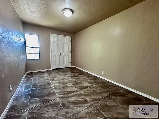 2413 Eastern Blvd — Photo 13