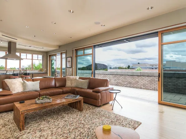 919 NW Bond St Ste 402, Bend, OR 97701