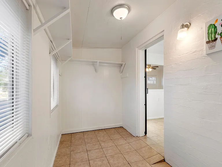 3715 E Glenn St — Photo 11