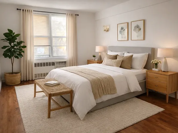 6750 Thornton Pl APT 2B, Flushing, NY 11375