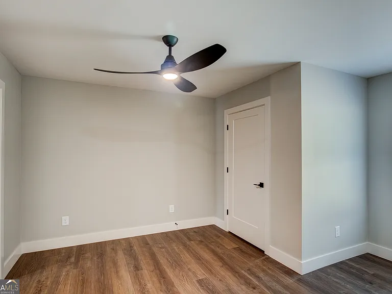 119 Chateau Dr — Photo 23