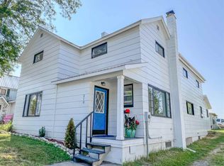 210 Wesley St, Petoskey, MI 49770