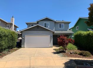 925 Adelaida Ct, Santa Cruz, CA 95062