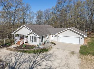 5767 Highway N, Bourbon, MO 65441