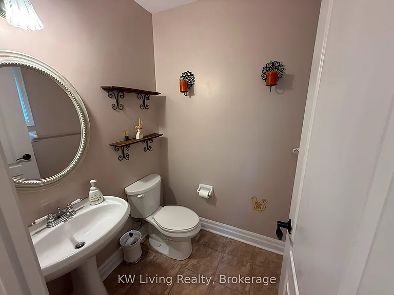 49 Gowland Rd — Photo 16