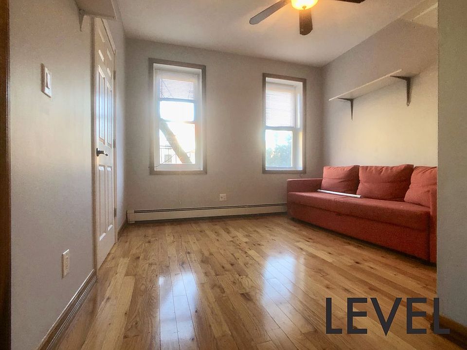 1st image of 81 Waverly Ave #2