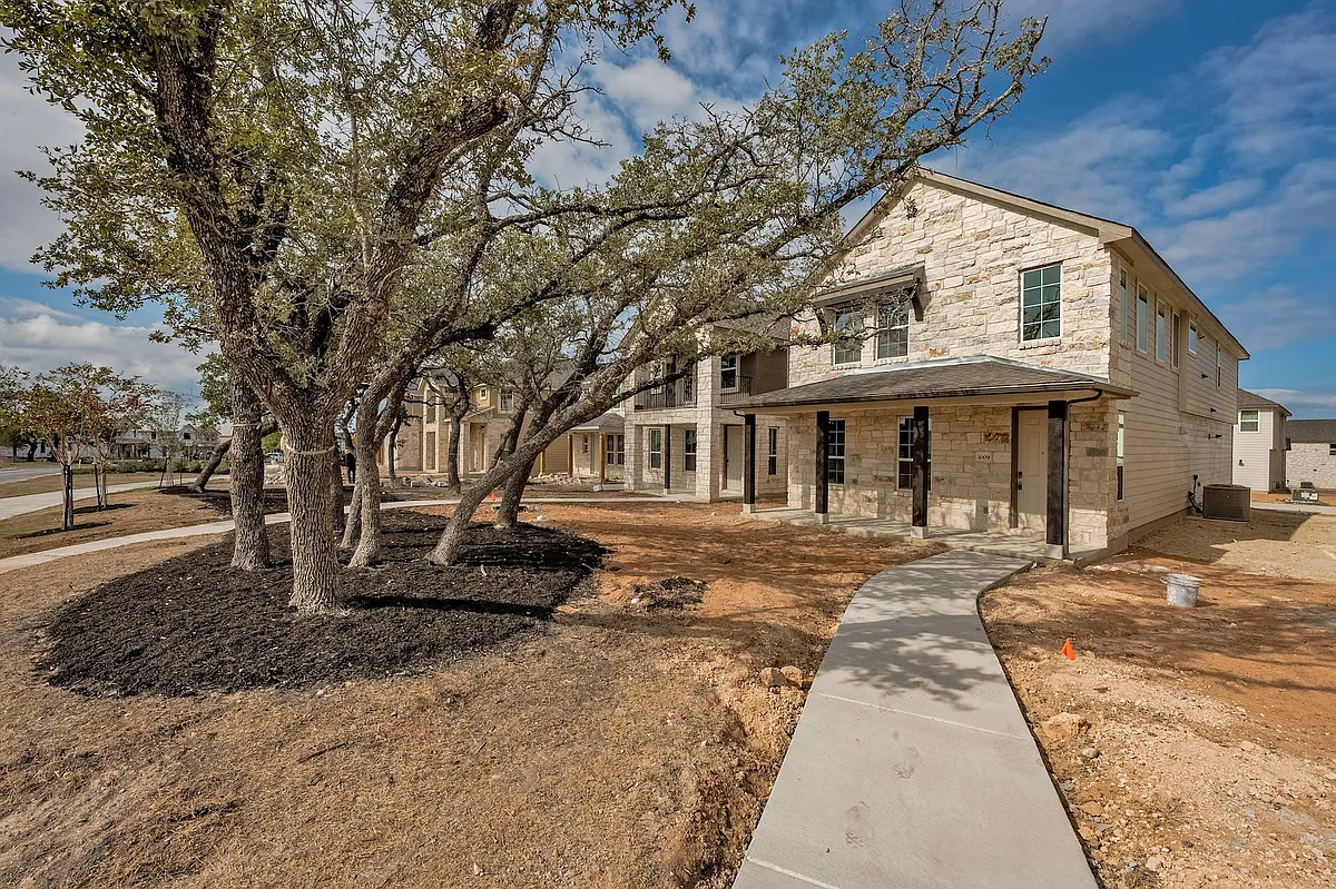 Building Photo - 1009 Lone Peak Way