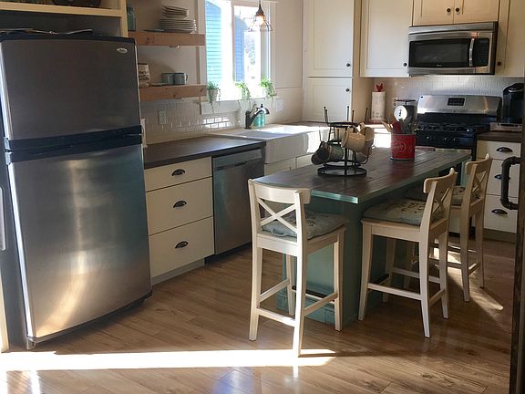 5th image of 3748 Brookfield Dr