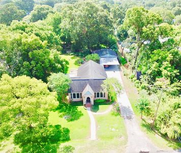 5200 32nd St, Groves, TX, 77619