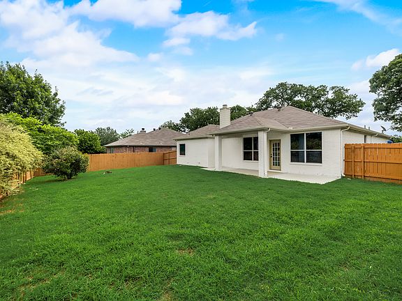 3rd image of 2206 Creek Side Dr