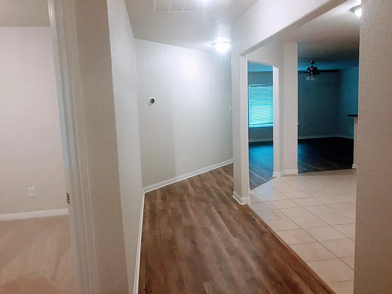 6612 Luckey Path — Photo 4