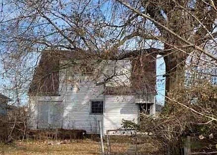 2nd image of 617 Reed St