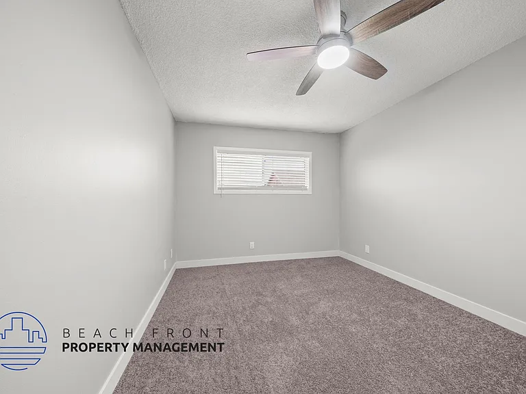 11626 Cedar Ave — Photo 36