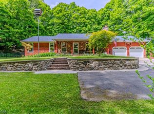 325 Amity Rd, Andover, NJ 07821