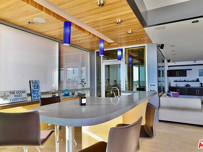 24826 Malibu Rd — Photo 33