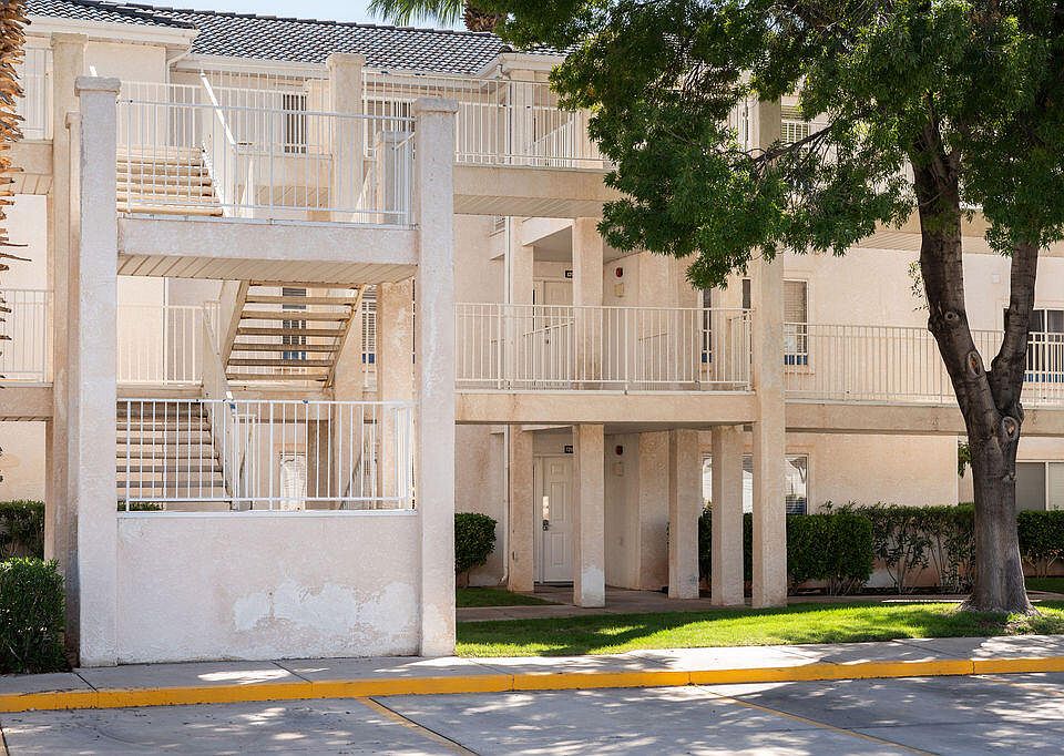 1st image of 1845 W Canyon View Dr APT 1202