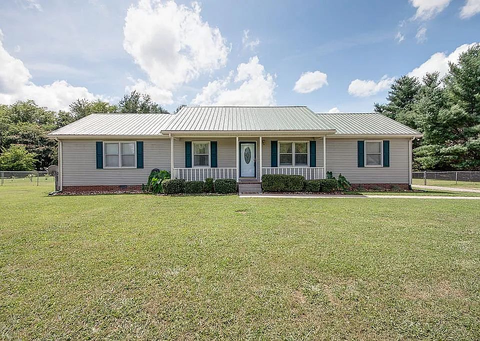 1st image of 3918 Ashley Dr