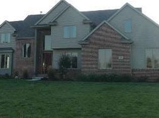 21275 Caris Rd, Bowling Green, OH 43402