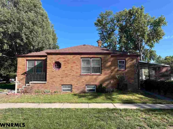 2401 Avenue E, Scottsbluff, NE 69361