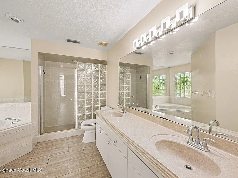 771 Wild Flower St — Photo 13