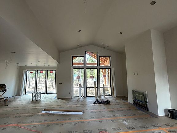 5th image of 56322 Fireglass Loop