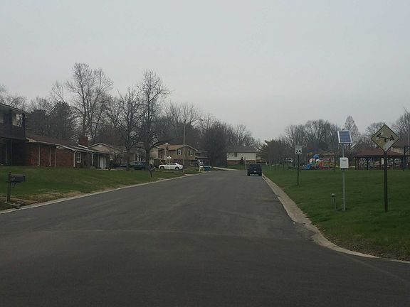 5th image of 80 Park Dr