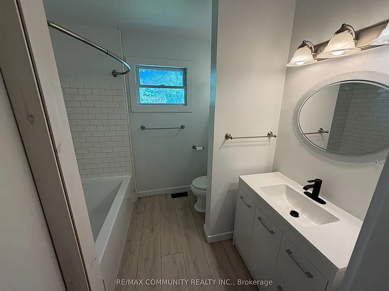 2292 Hamilton Rd — Photo 3