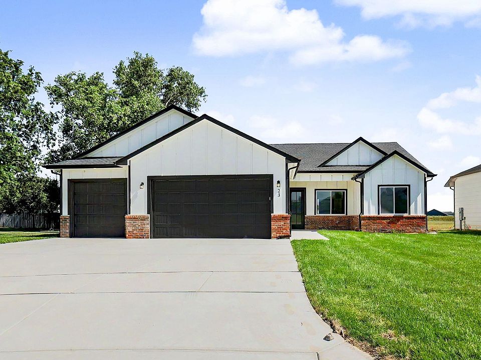 1st image of 23 Kingdom Ct