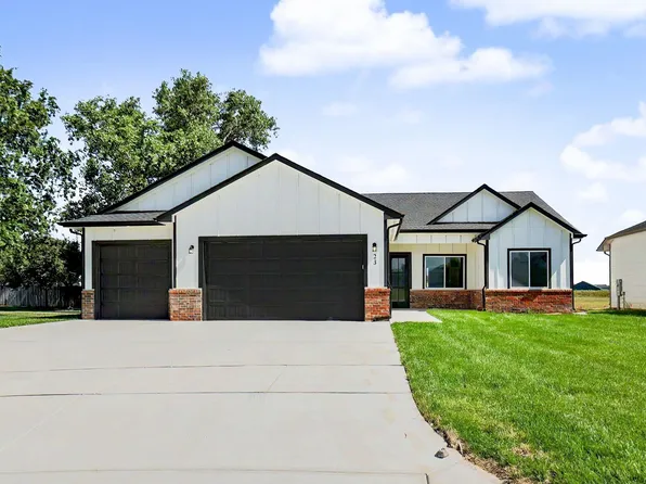 23 Kingdom Ct, Goddard, KS 67052