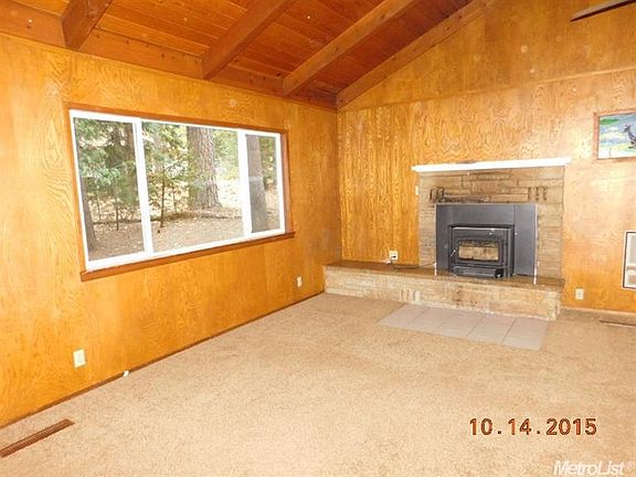 4th image of 17980 Timber Ct